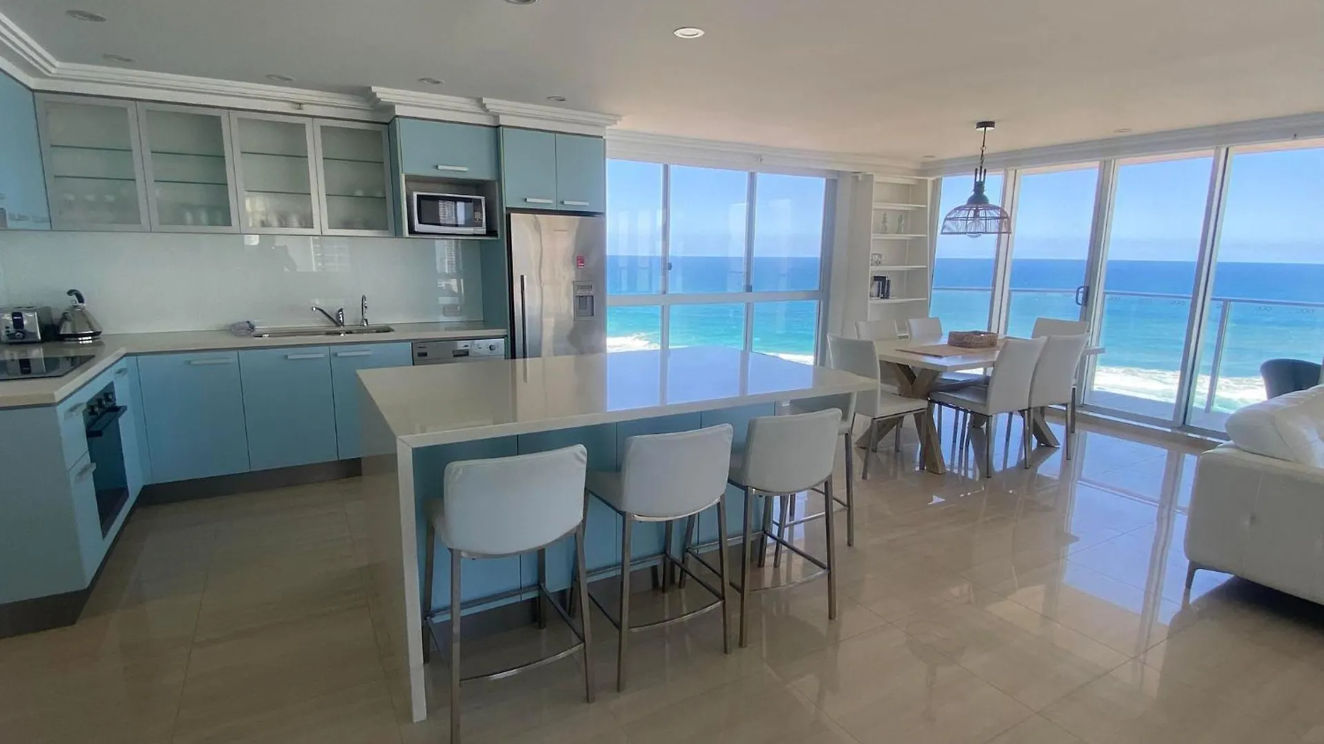Hi Surf Beachfront Resort Apartments Gold Coast Aparthotel