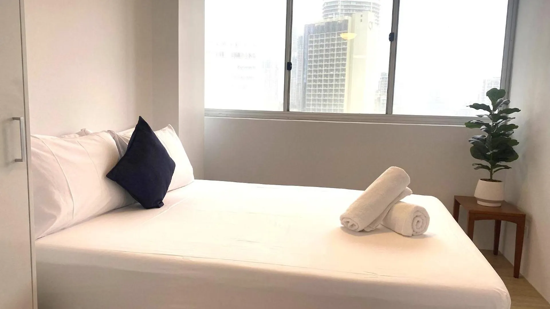 Aparthotel Hi Surf Beachfront Resort Apartments Gold Coast